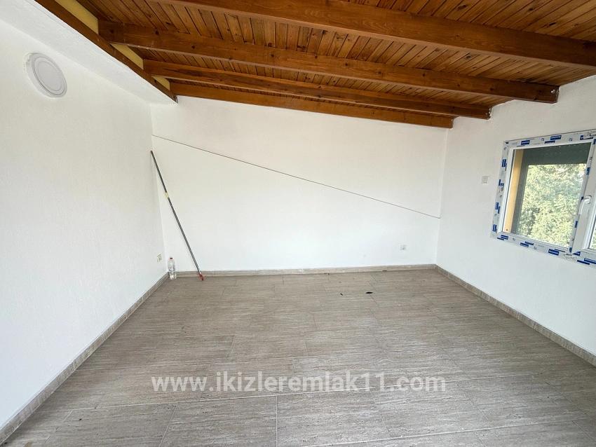 Seferihisar Ürkmez Bengiler Mah. Satılık 3+1 Villa - 170 m²