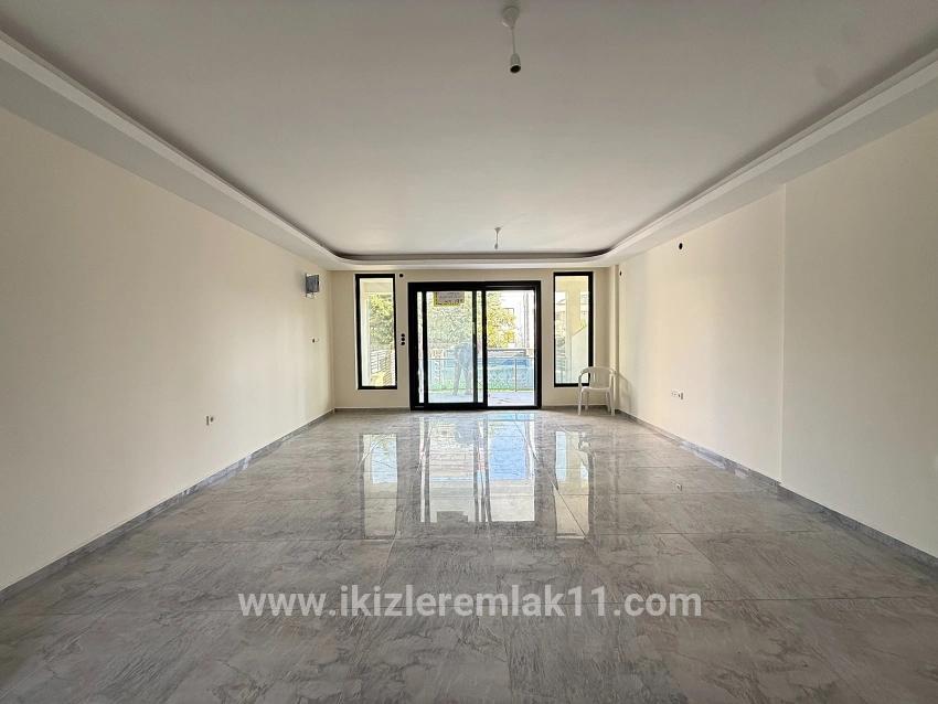Seferihisar Doğanbey Cumhuriyet Mah. Satılık 3+1 Villa - 170 m²