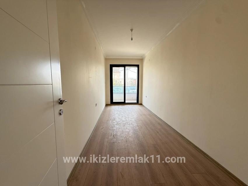 Seferihisar Doğanbey Cumhuriyet Mah. Satılık 3+1 Villa - 170 m²