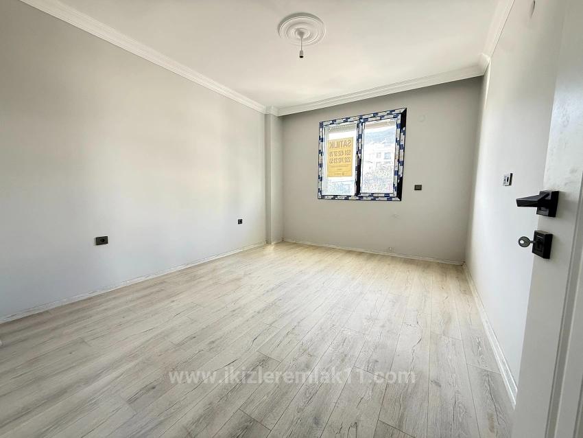 Seferihisar Doğanbey'de Satılık Tek Müstakil Bahçeli 3+1 Villa