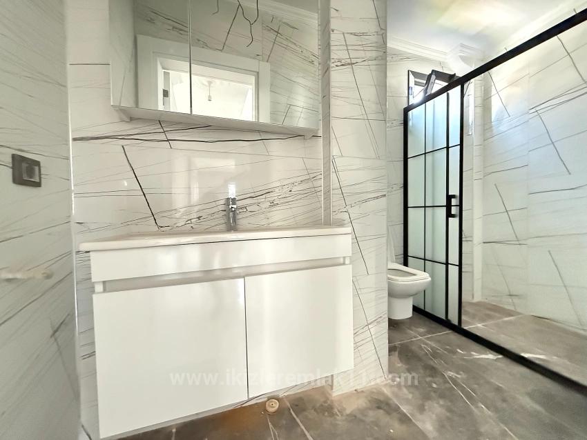 Seferihisar Doğanbey'de Satılık Tek Müstakil Bahçeli 3+1 Villa