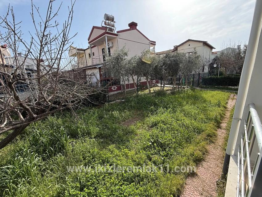 Seferihisar Doğanbey Cumhuriyet Mah. Satılık 3+1 Müstakil ev - 240 m²