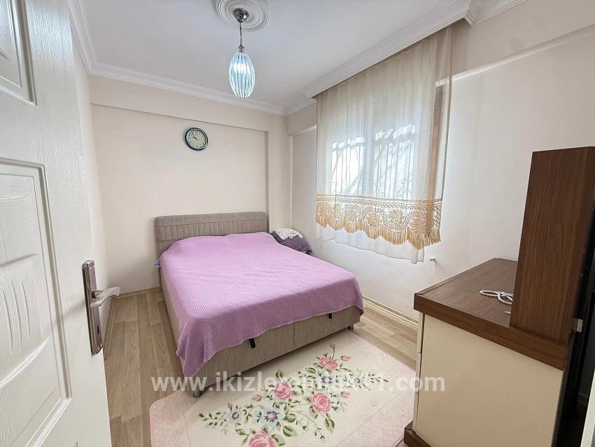 Seferihisar Ürkmez Bengiler Mah. Satılık 2+1 Daire - 90 m²