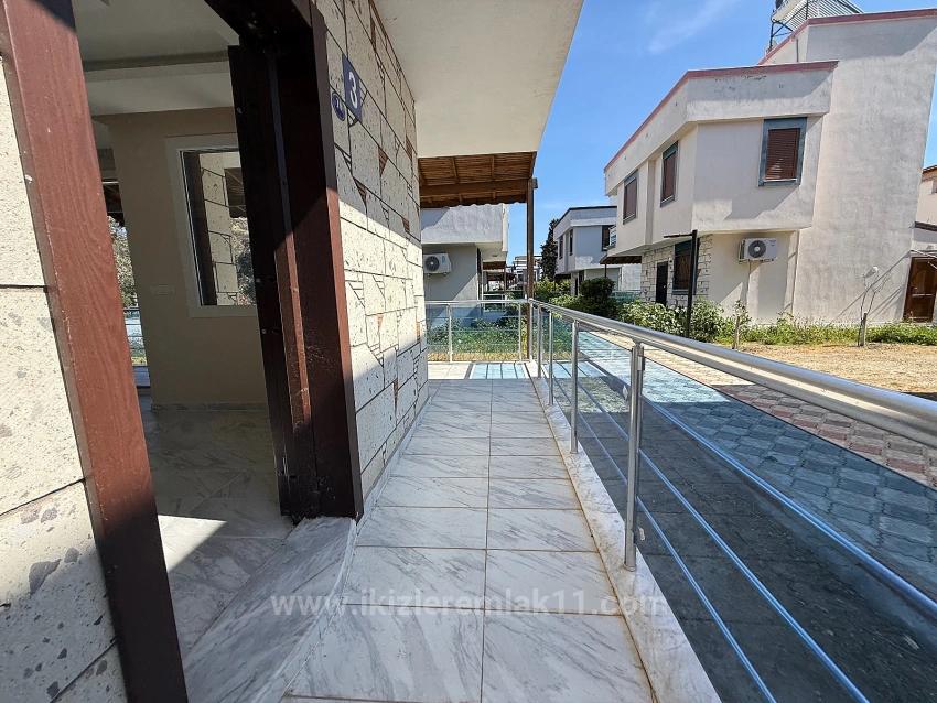 Seferihisar Doğanbey’de Satılık Tek Müstakil Geniş Bahçeli 3 + 1 Villa