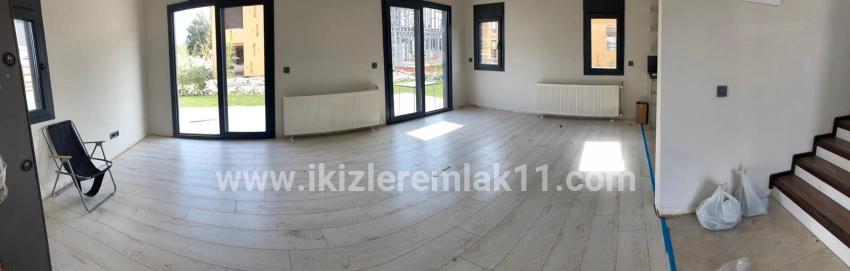 Seferihisar Doğanbey Cumhuriyet Mah. Satılık 3+1 Villa - 250 m²