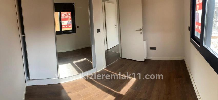Seferihisar Doğanbey Cumhuriyet Mah. Satılık 3+1 Villa - 250 m²