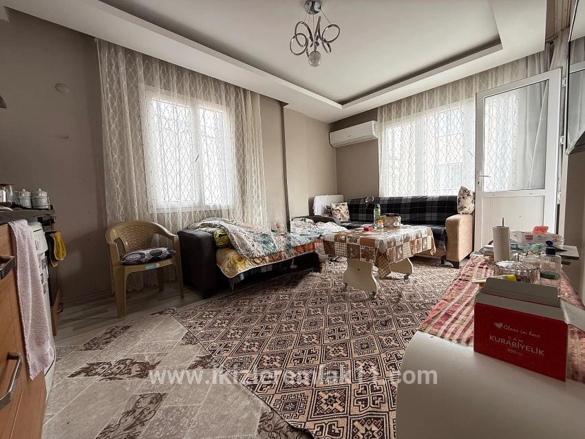 Seferihisar Ürkmez Mersin Alanı Mah. Satılık 2+1 Daire - 85 m²