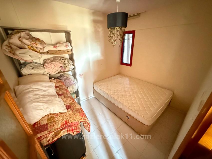 Seferihisar Ürkmez'de Satılık 2 + 1 Ara Kat Daire