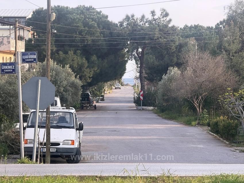 Seferihisar Ürkmez De Uygun Fıyata Satılık Geniş 3+1 Vılla Yazlık