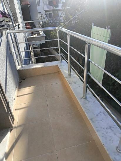 Seferihisar Ürkmez Merkez’de Satılık 2 + 1 Ara Kat Daire