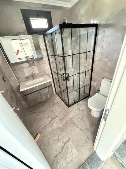 Doğanbeyde Denize Yakın 370 M2 Bahce Tek Müstakil 3+1 Villa