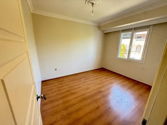 Seferihisar Ürkmezde Denize 400m, Masrafsız Satılık 2+1 Daire