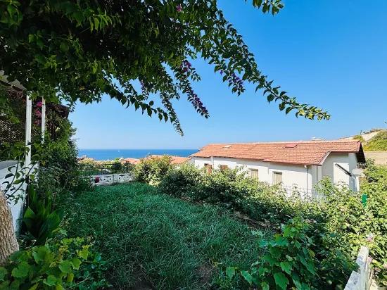Seferihisar Doğanbey Ömür Beldesi’nde Satılık 3+1 Deniz Manzaralı Villa