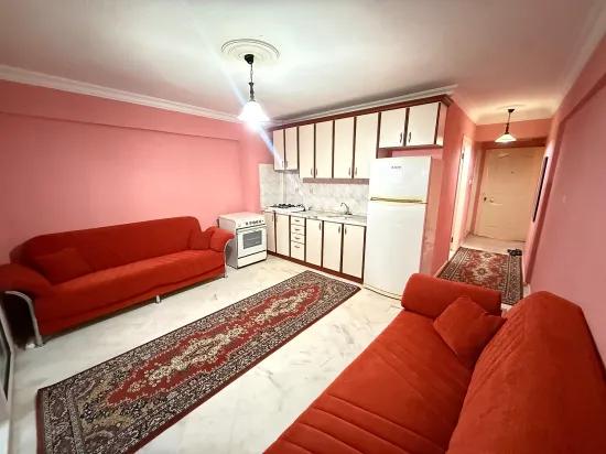 Seferihisar Ürkmez merkezde satılık 2 + 1 80 metre² daire