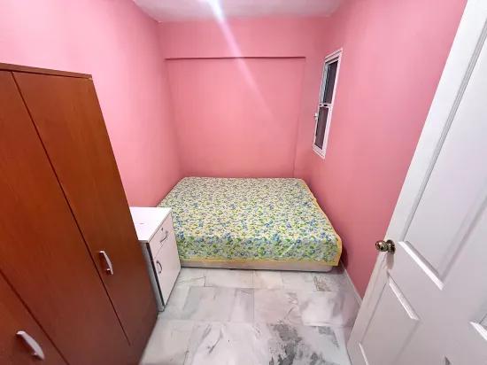 Seferihisar Ürkmez merkezde satılık 2 + 1 80 metre² daire