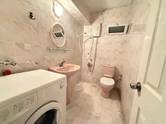 Seferihisar Ürkmez merkezde satılık 2 + 1 80 metre² daire