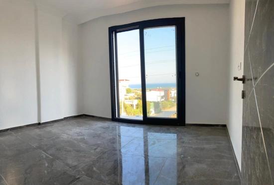 Seferihisar Doğanbey'de Satılık Tamamen Müstakıl Lüks 3+1 Villa