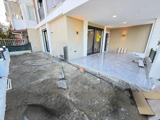 Seferihisar Doğanbey De Denize Yakin Satılık Bahçeli Sıfır Luks 3+1 Villa
