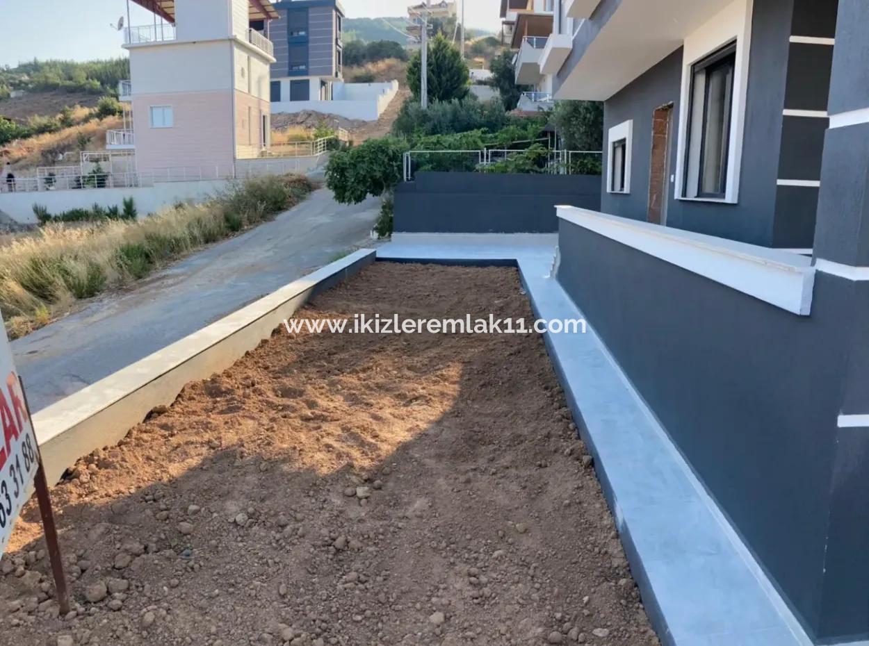 Seferihisar Doğanbey'de Satılık Tamamen Müstakıl Lüks 3+1 Villa