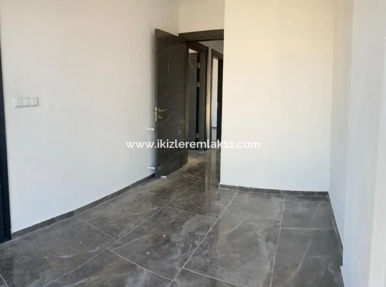 Seferihisar Doğanbey'de Satılık Tamamen Müstakıl Lüks 3+1 Villa