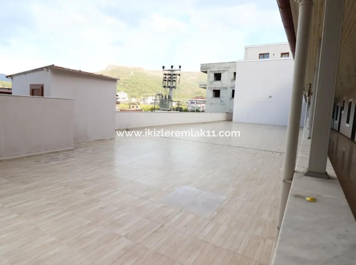 Seferihisar Ürkmez Merkez'de Acil Satılık 2+1 90M2 Lüks Daire