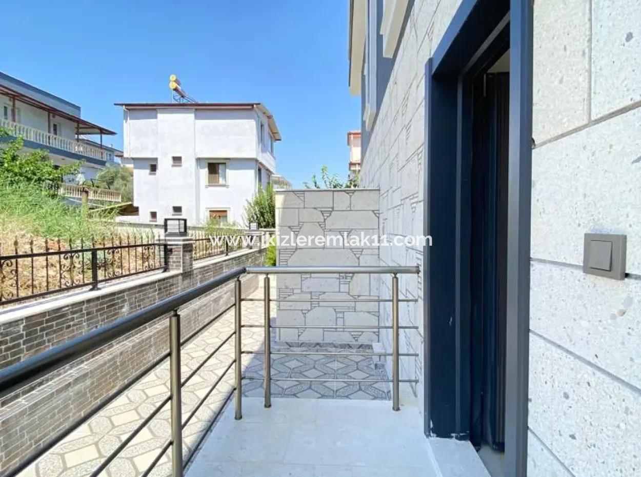 Seferihisar Doğanbey'de Satılık Sıfır Müstakıl 2+1 Villa Yazlık