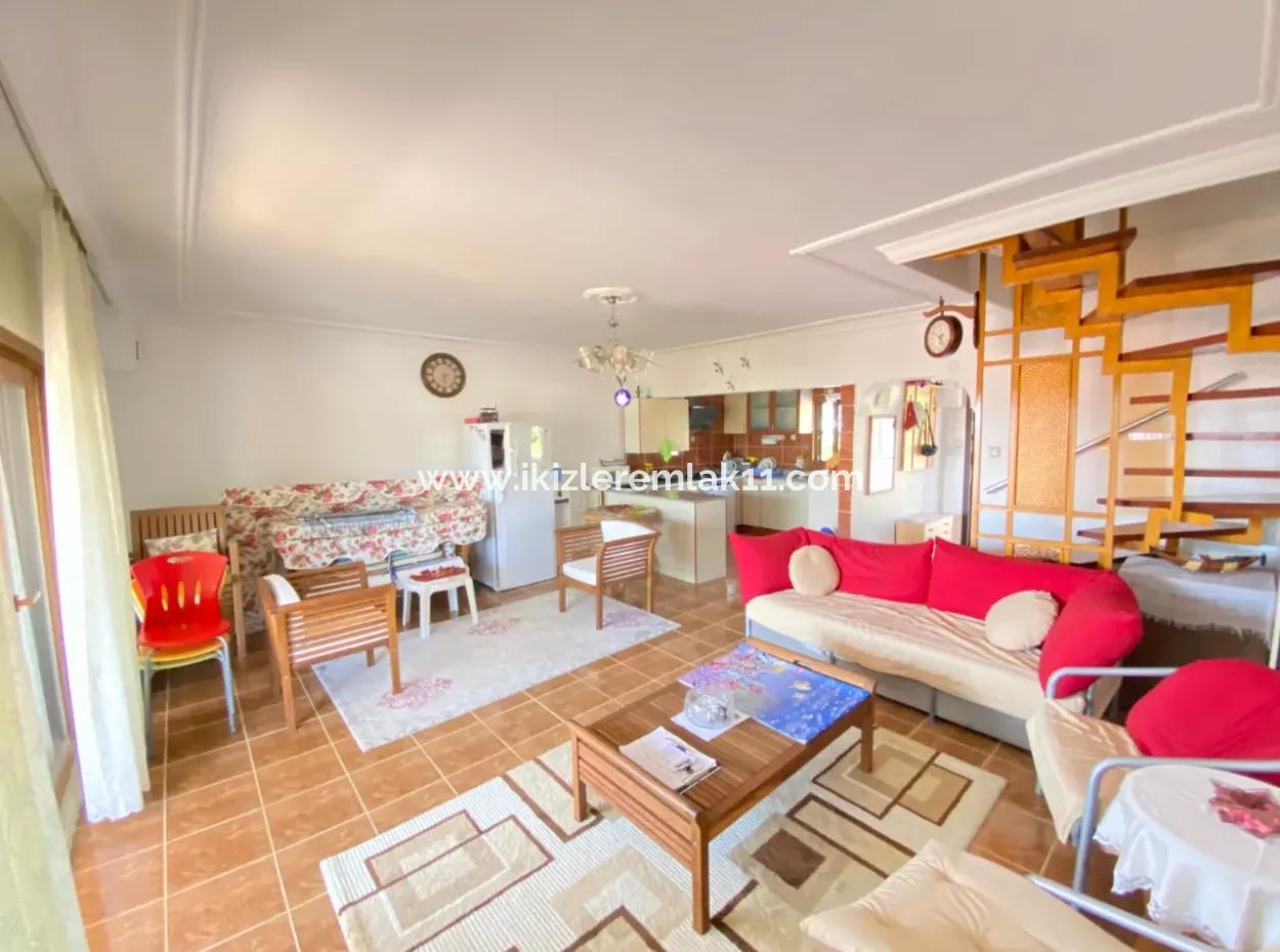 Doğanbey De Deniz Tarafınde Full Deniz Manzaralı Geniş Bahçeli Satılık 3+1 Villa