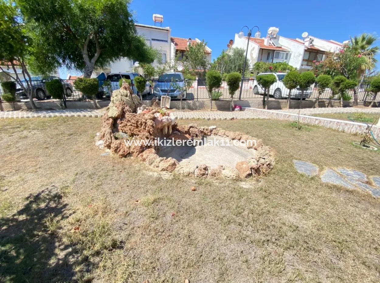 Doğanbey De Deniz Tarafınde Full Deniz Manzaralı Geniş Bahçeli Satılık 3+1 Villa