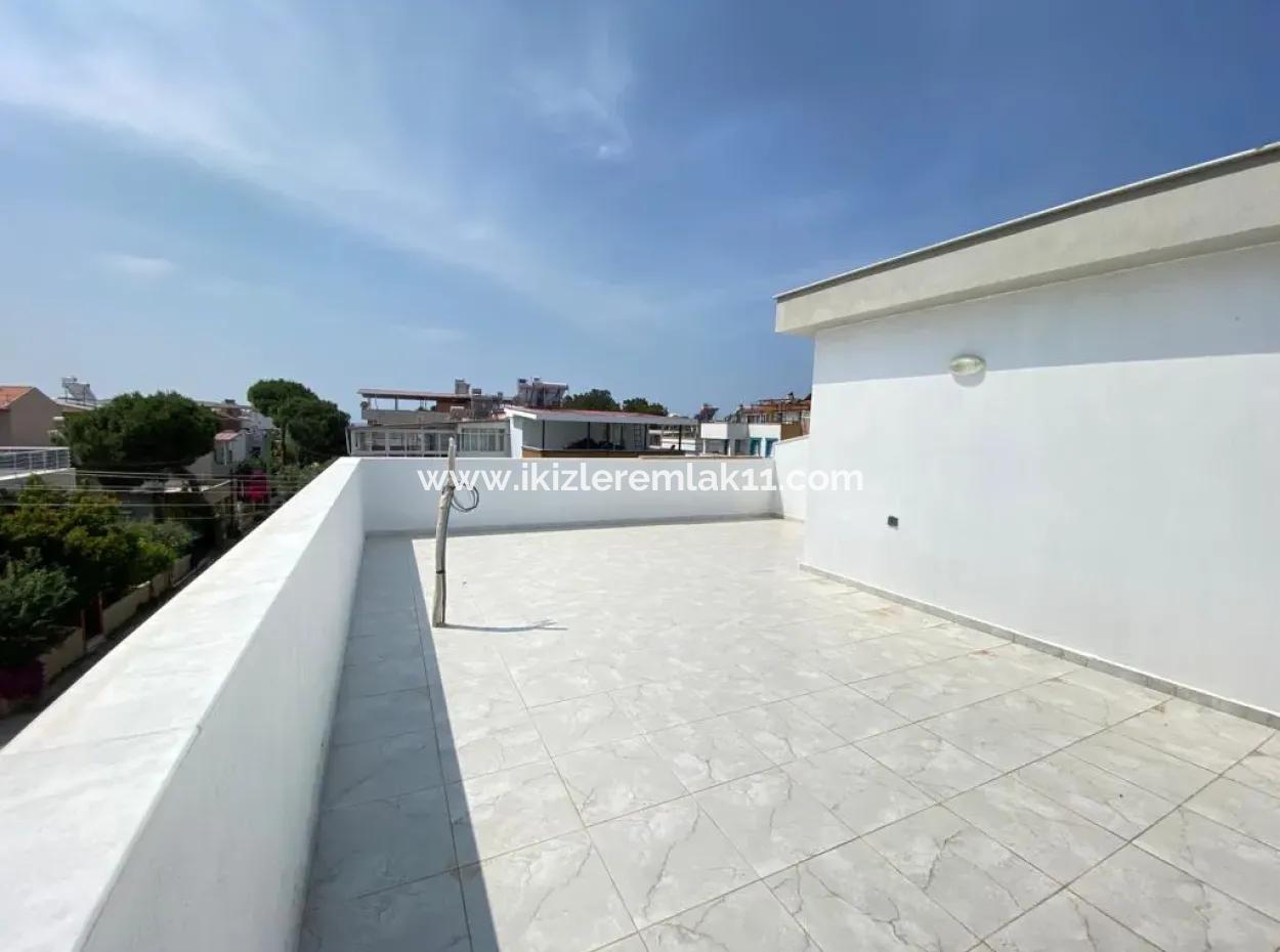 Seferihisar Doğanbey Deniz Tarafında Satılık 3+1 Geniş Bahçeli Sıfır Villa