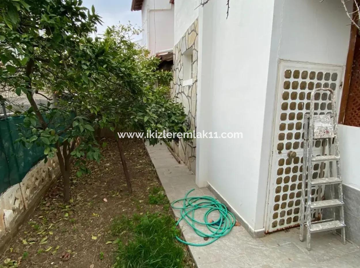 Seferihisar Doğanbey De Site İçinde Satılık 4+1 Villa Yazlık