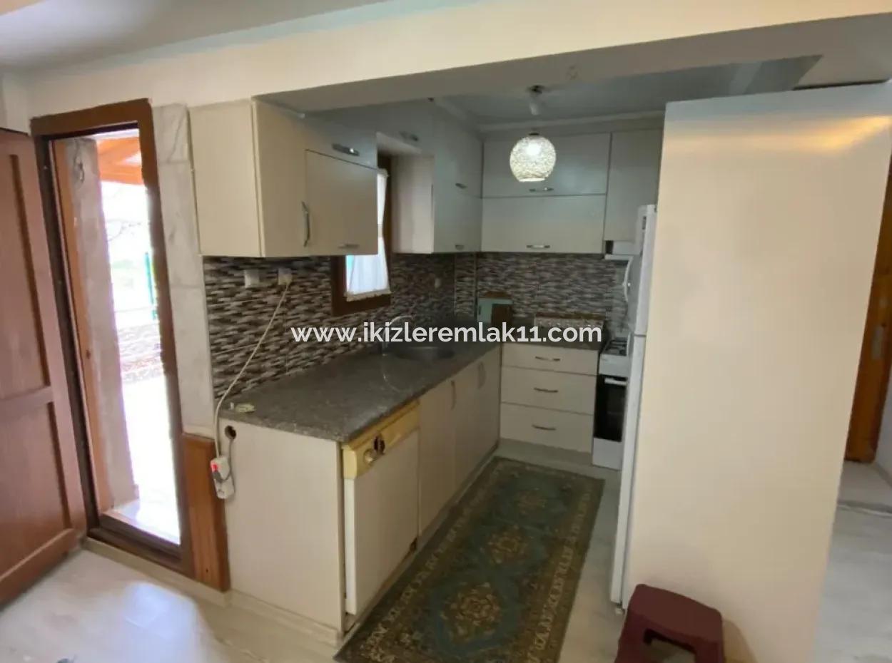 Seferihisar Doğanbey De Site İçinde Satılık 4+1 Villa Yazlık