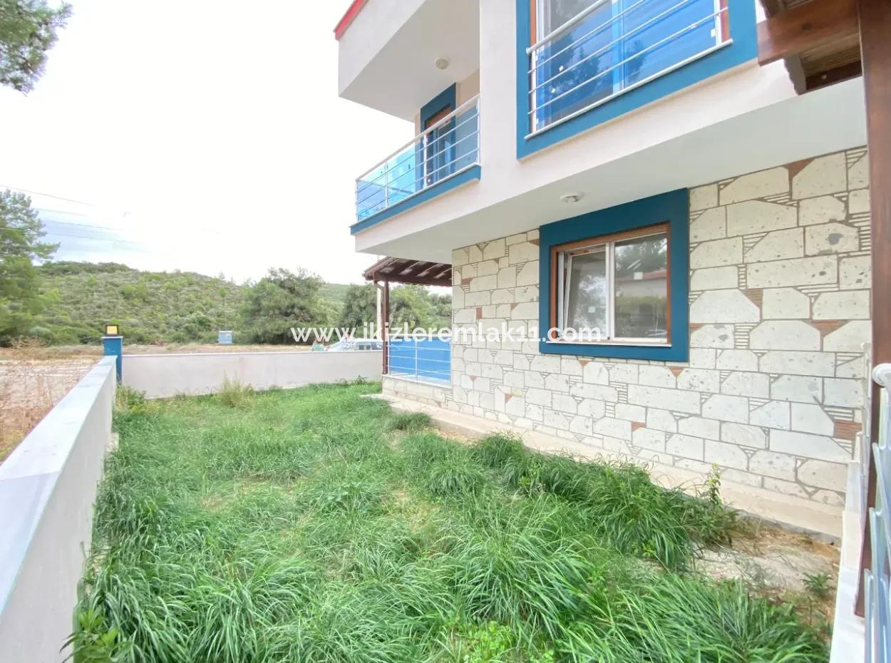 Doğanbey Payamlı'da Uygun Fiyata Satılık Sıfır Bahçeli 2+1 Villa