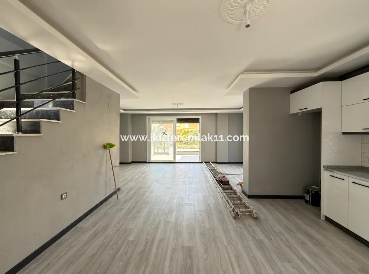 Seferihisar Doğanbey‘de 300 M2 Arsa İçinde Tek Müstakil 3 + 1 Dubleks Yazlık