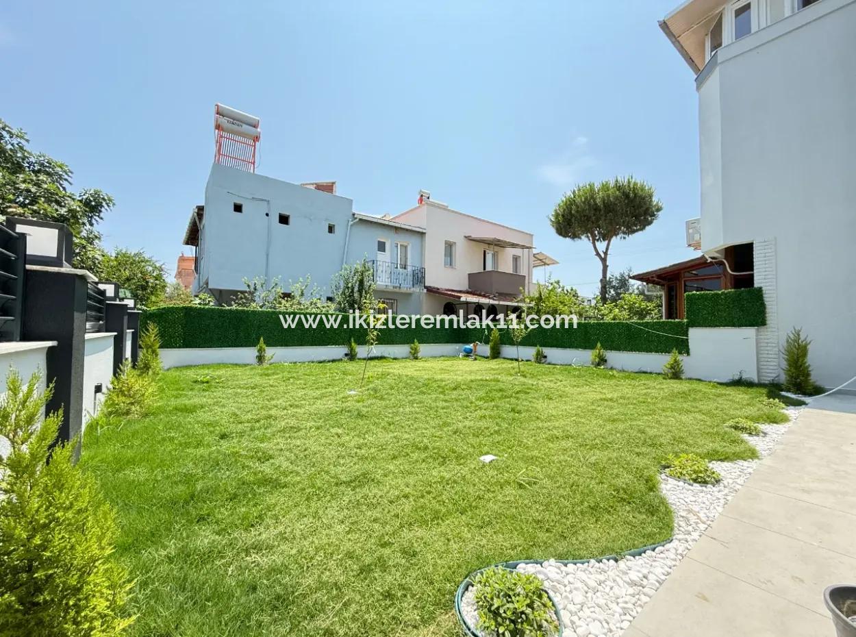 Seferihisar Doğanbey'de Satılık 3+1 Müstakil Sıfır Geniş Bahçeli Villa