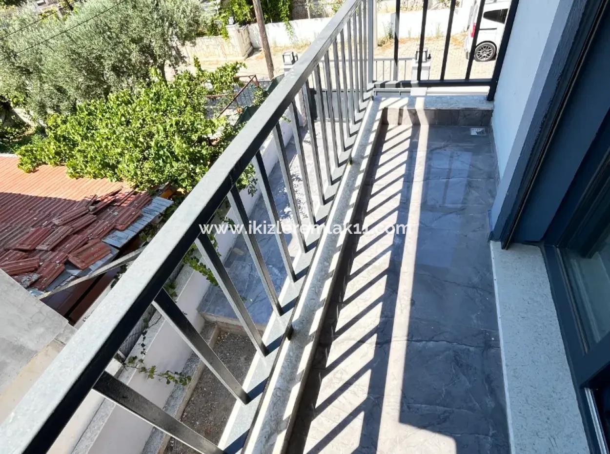 Seferihisar Doganbey'de Satılık 390 M2 Bahçe İçinde Tek Müstakil 3+1 Ebeveynli Villa