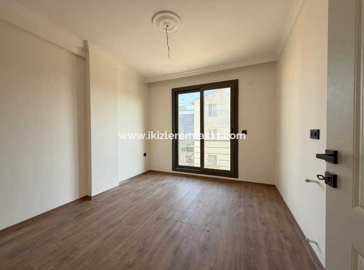 Seferihisar Doganbey'de Satılık Sıfır Luks 3+1 Villa Yazlık