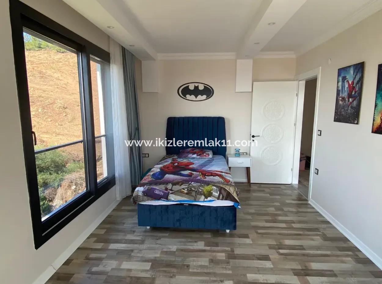 Seferihisar Doğanbey'de Satılık 3+1 Müstakil Deniz Manzaralı Havuzlu Villa