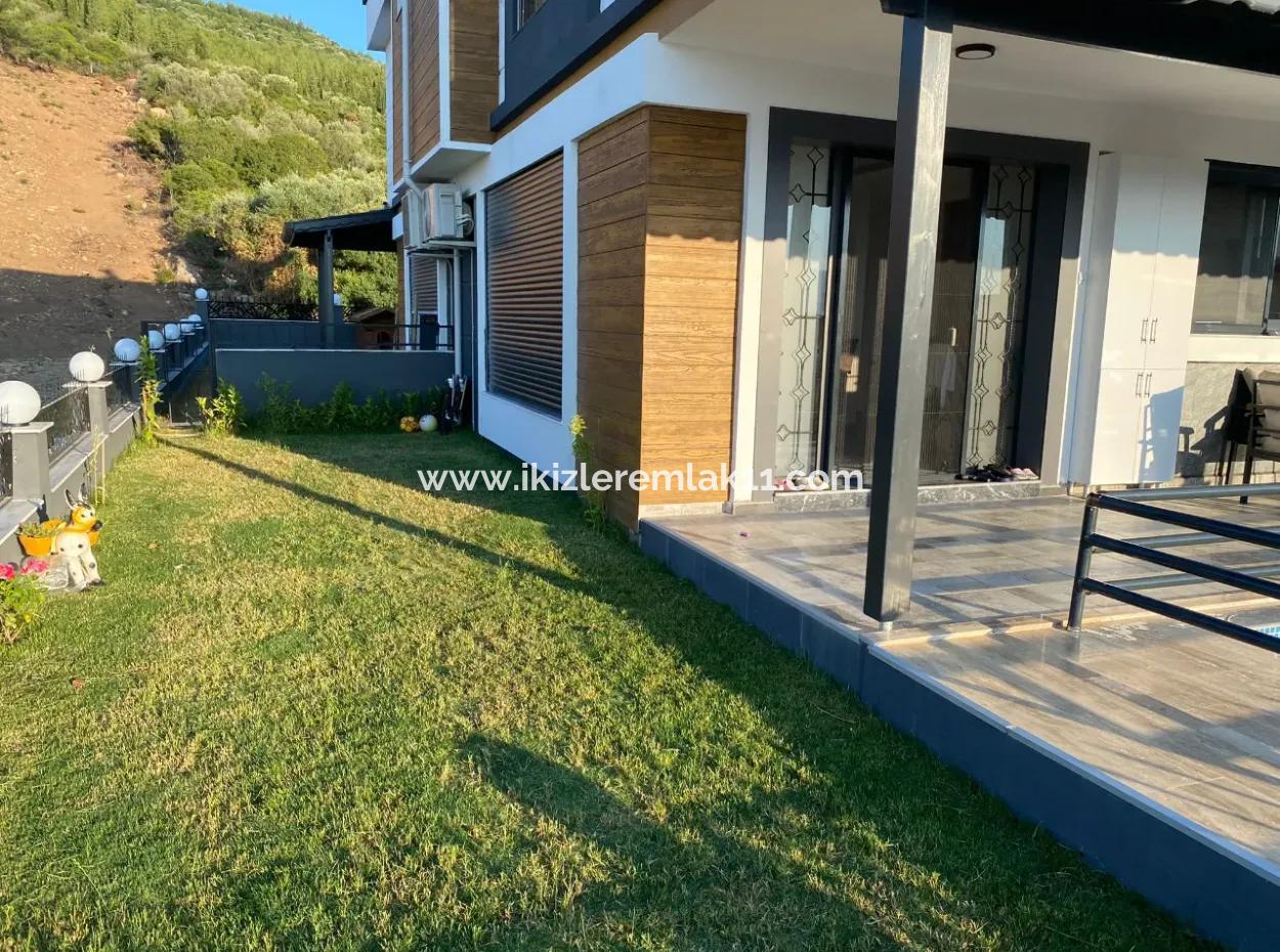 Seferihisar Doğanbey'de Satılık 3+1 Müstakil Deniz Manzaralı Havuzlu Villa