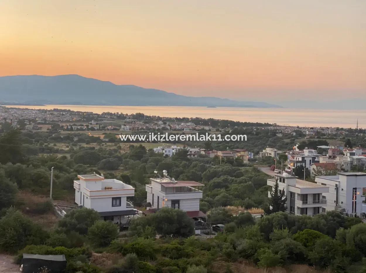 Seferihisar Doğanbey'de Satılık 3+1 Müstakil Deniz Manzaralı Havuzlu Villa