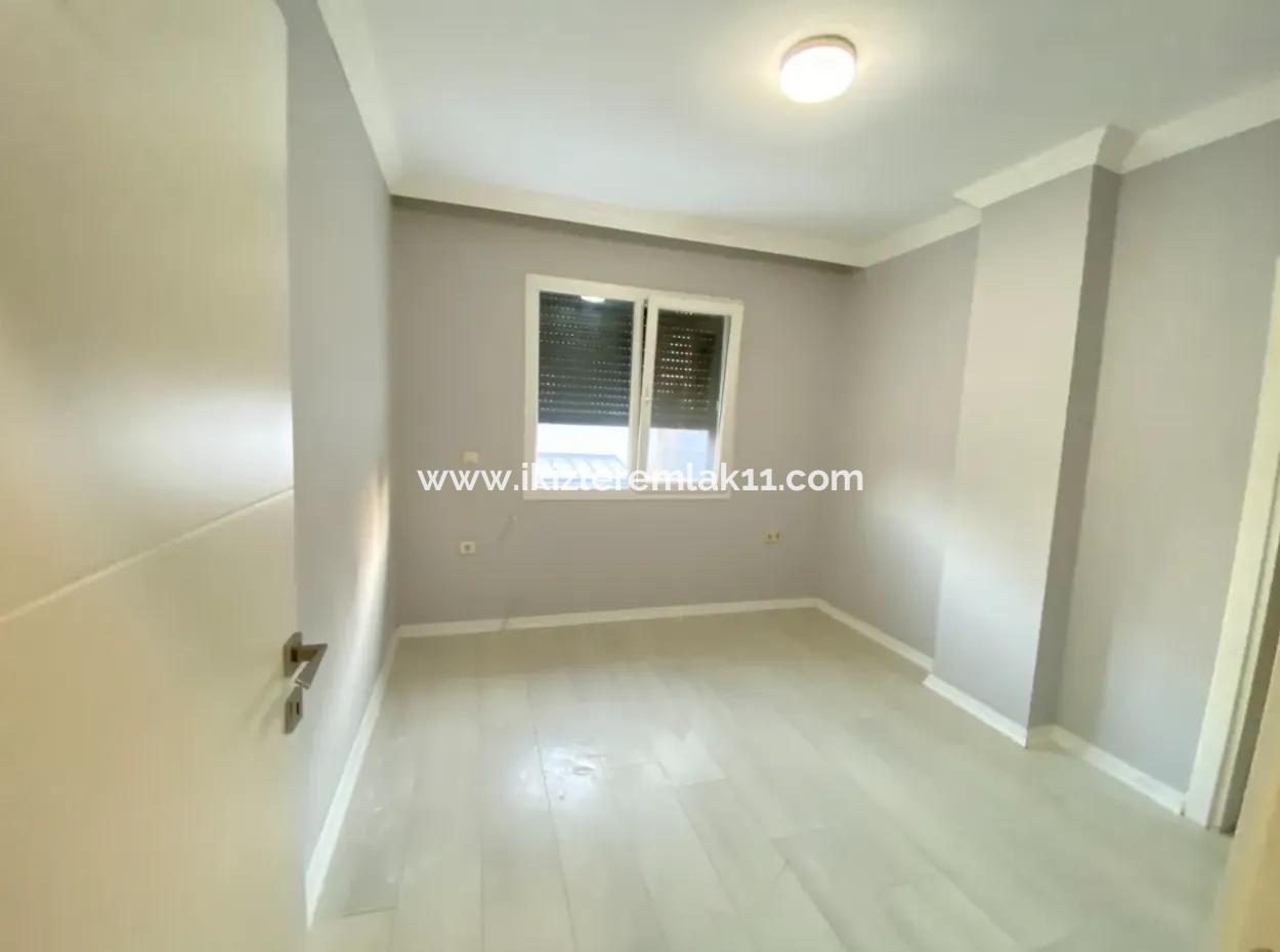 Seferihisar Ürkmez’de Uygun Fiyata Satılık 3+1 Bahceli Villa