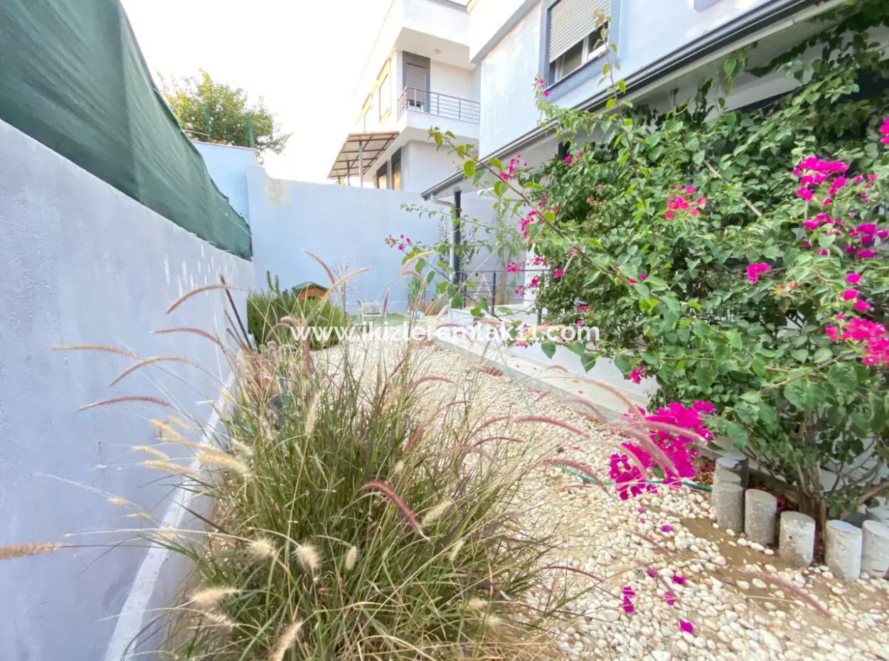 Seferihisar Ürkmez’de Uygun Fiyata Satılık 3+1 Bahceli Villa