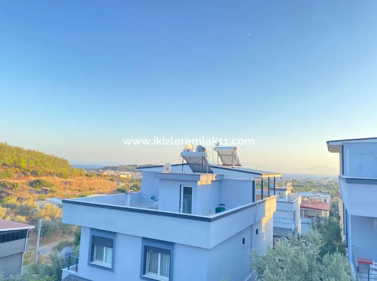 Seferihisar Ürkmez’de Uygun Fiyata Satılık 3+1 Bahceli Villa