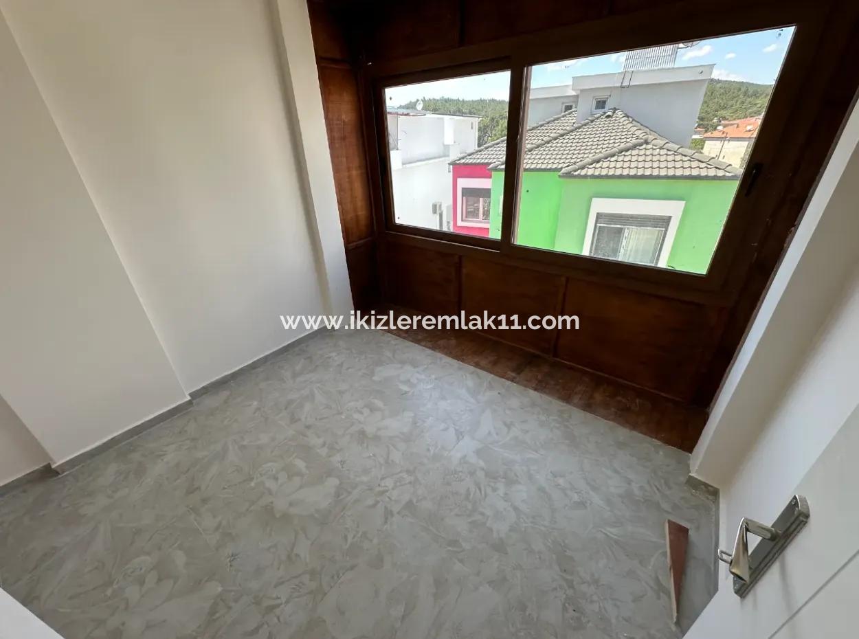 Seferihisar Doganbey Payamlı'da Satılık Sıfır Bahçeli 2+1 Villa