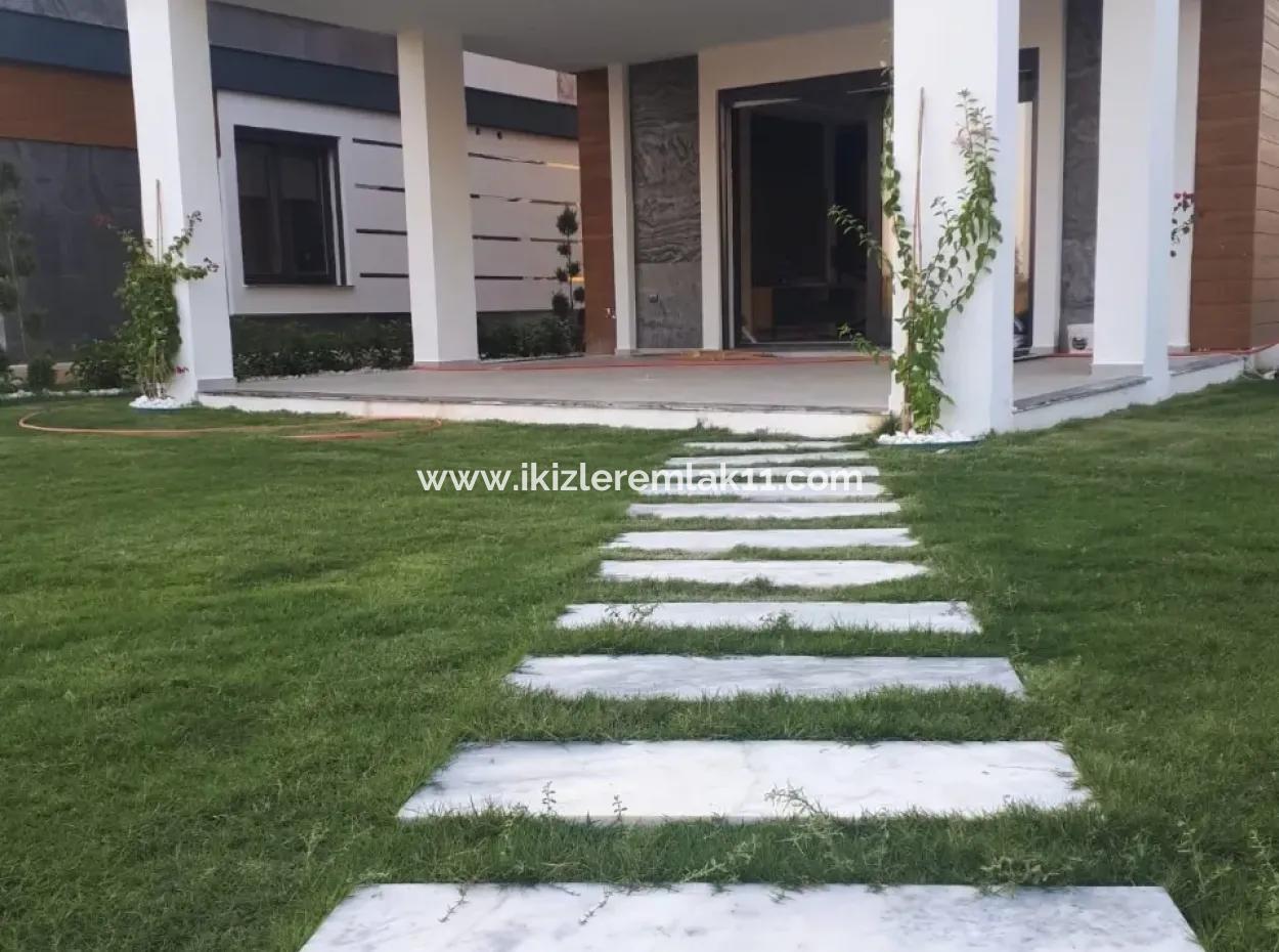 İzmir Seferihisar Payamlı'da Deniz'e 100 Metre, Müstakil Yazlık Villa