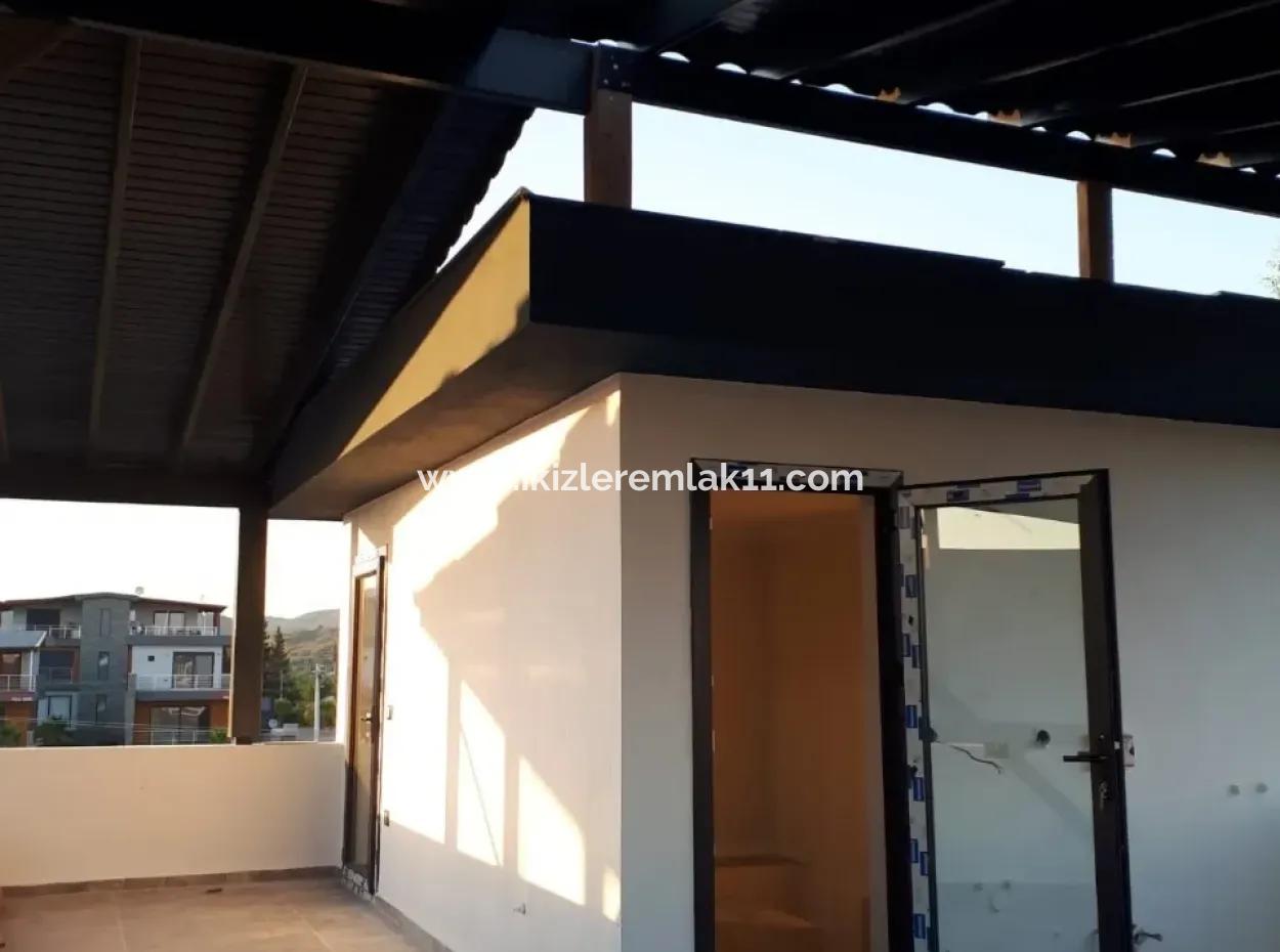 İzmir Seferihisar Payamlı'da Deniz'e 100 Metre, Müstakil Yazlık Villa