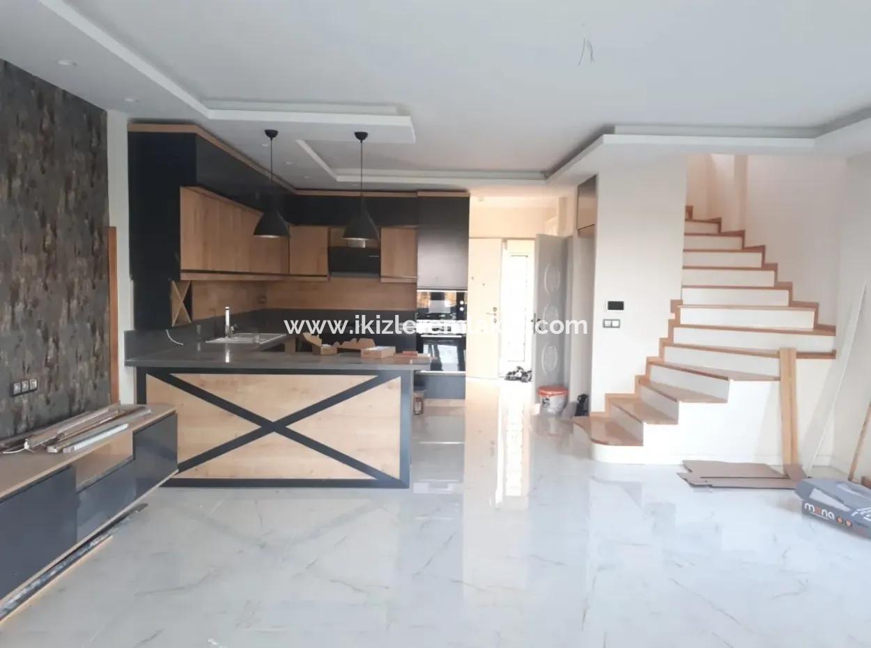 İzmir Seferihisar Payamlı'da Deniz'e 100 Metre, Müstakil Yazlık Villa