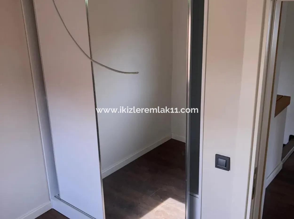 Seferihisar Doğanbey'de Satılık, Çelik Konstrüksiyon, 3+1 Villa