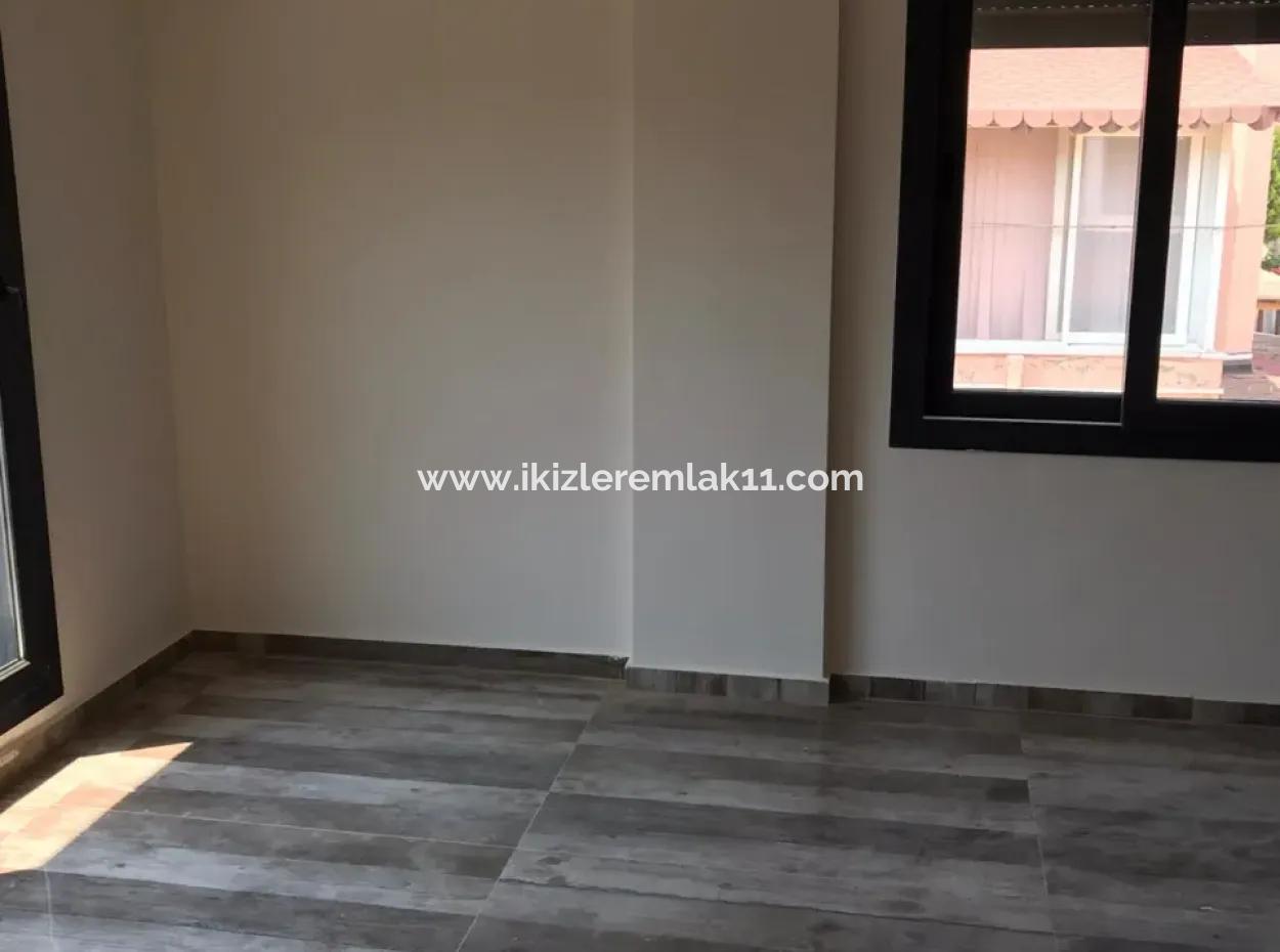 Doğanbey'de Deniz Tarafında Satılık, Sıfır Müstakıl 3+1 Villa