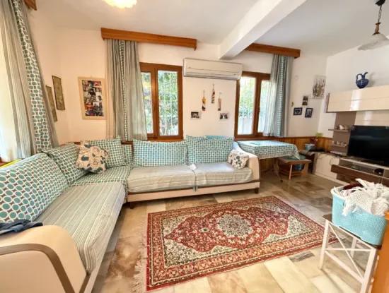 Seferihisar Ürkmez’de Deniz Tarafında Satılık 3 + 1 Masrafsız Villa