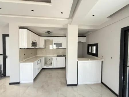 Seferihisar Doğanbey'de Satılık 3+1 Müstakil Sıfır Geniş Bahçeli Villa